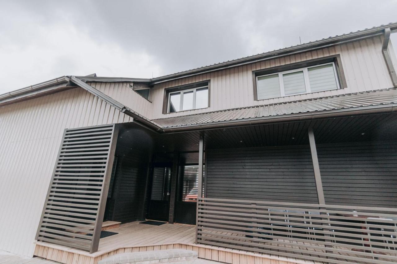 Jaunamuiza Apartamenti Valmiera Exterior photo